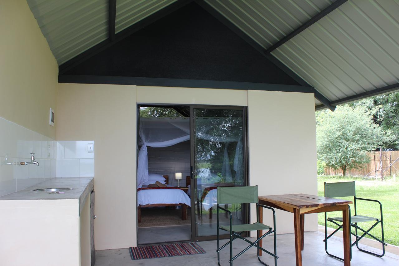Caprivi Mutoya Lodge And Campsite Катима-Мулило Экстерьер фото