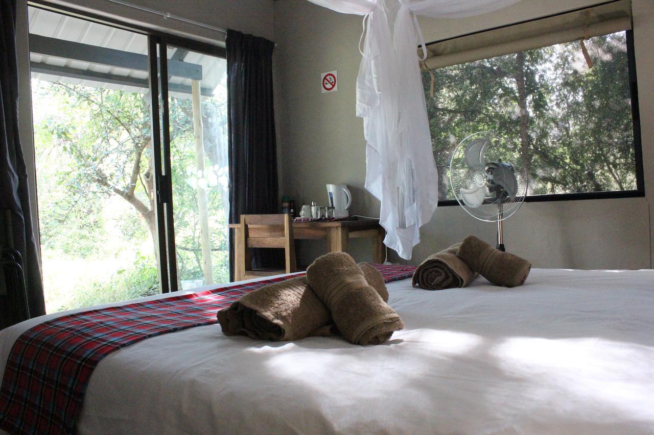 Caprivi Mutoya Lodge And Campsite Катима-Мулило Экстерьер фото