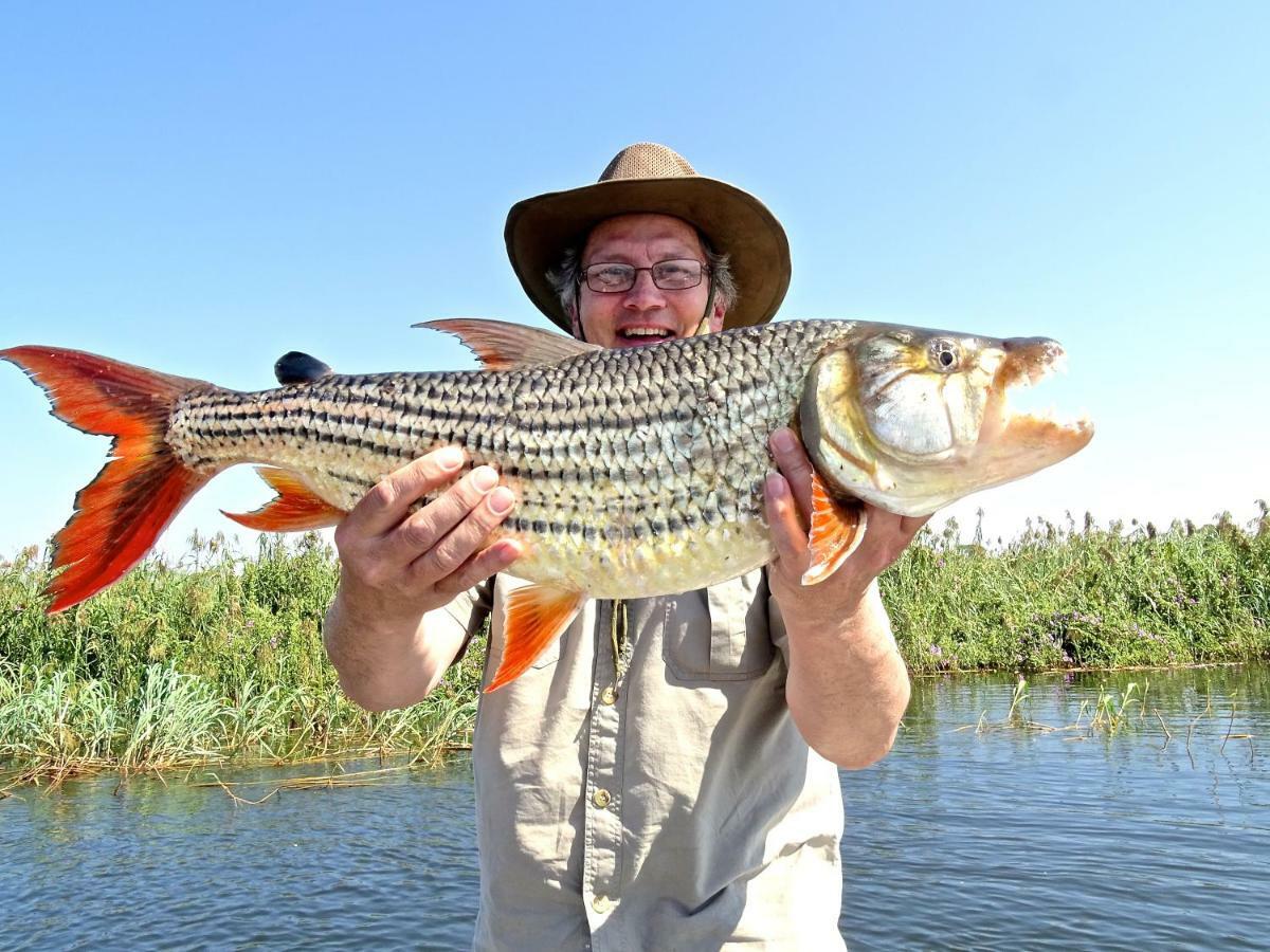 Caprivi Mutoya Lodge And Campsite Катима-Мулило Экстерьер фото